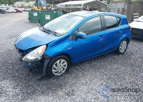 2015 Toyota Prius C z USA, uszkodzony, nr VIN JTDKDTB30F1577054